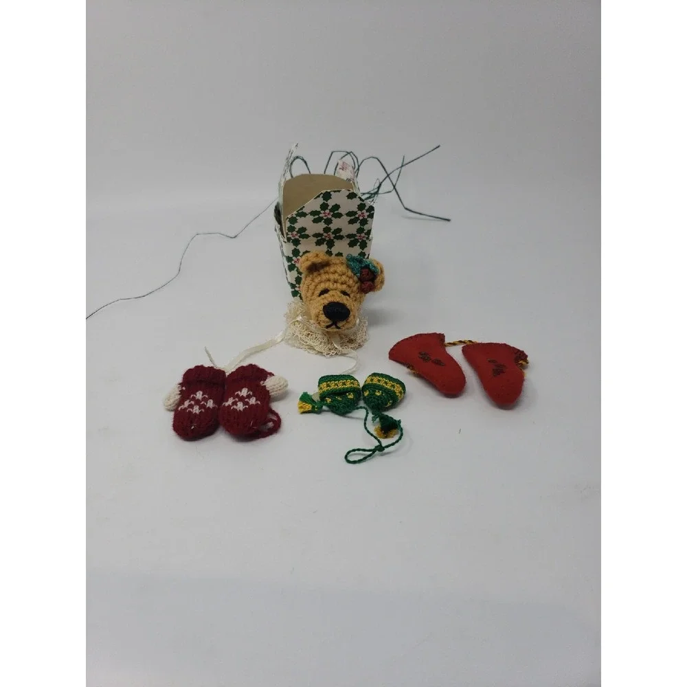 Vintage Hand Knit Crochet Miniature Mittens Hats Teddy Bear Set 4 Red Green